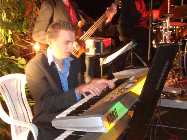 kropsburg20045.jpg